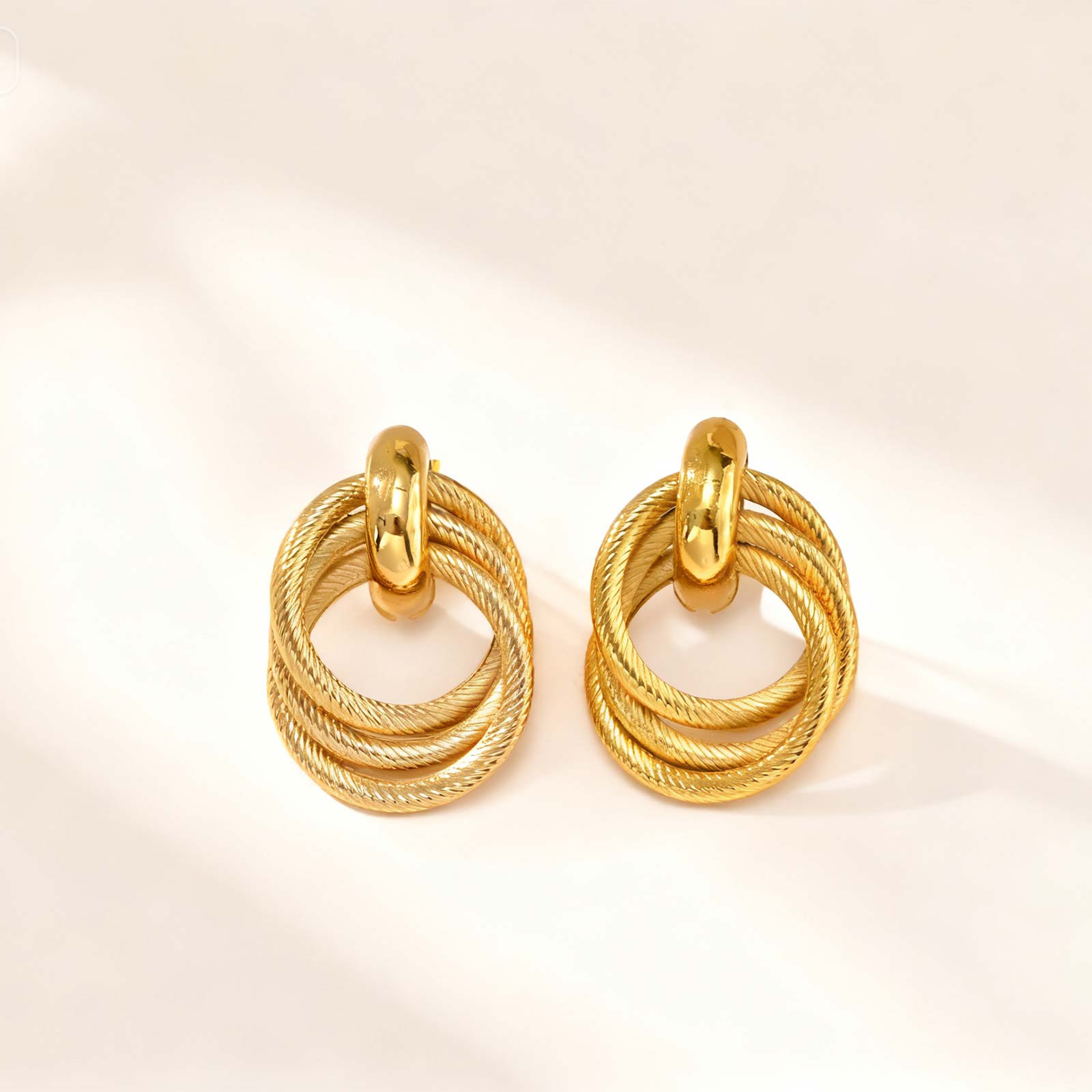 

Fashion Geometric Hollow Stud Earrings for Women,Gold Plated Design Sense Knot Piercing Earring,Temperament Jewelry Gift