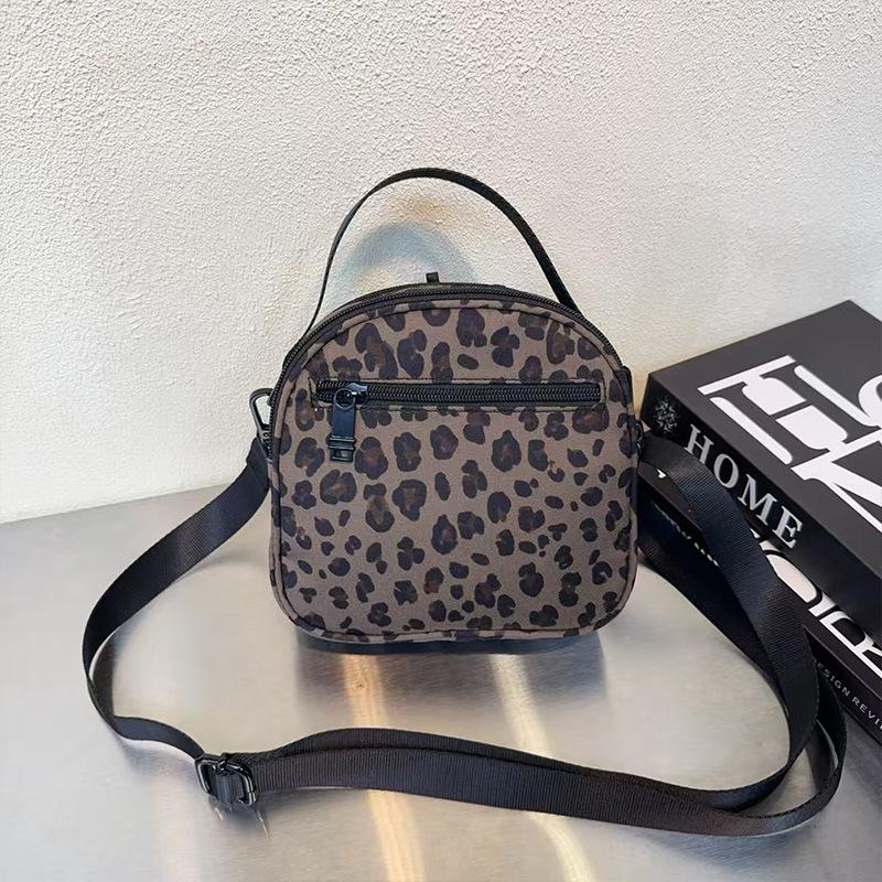 Fashion Small Bag Women's Messenger Bag New Canvas Bag Cute Bear Hand Bag Versatile Shoulder Satchel Trend