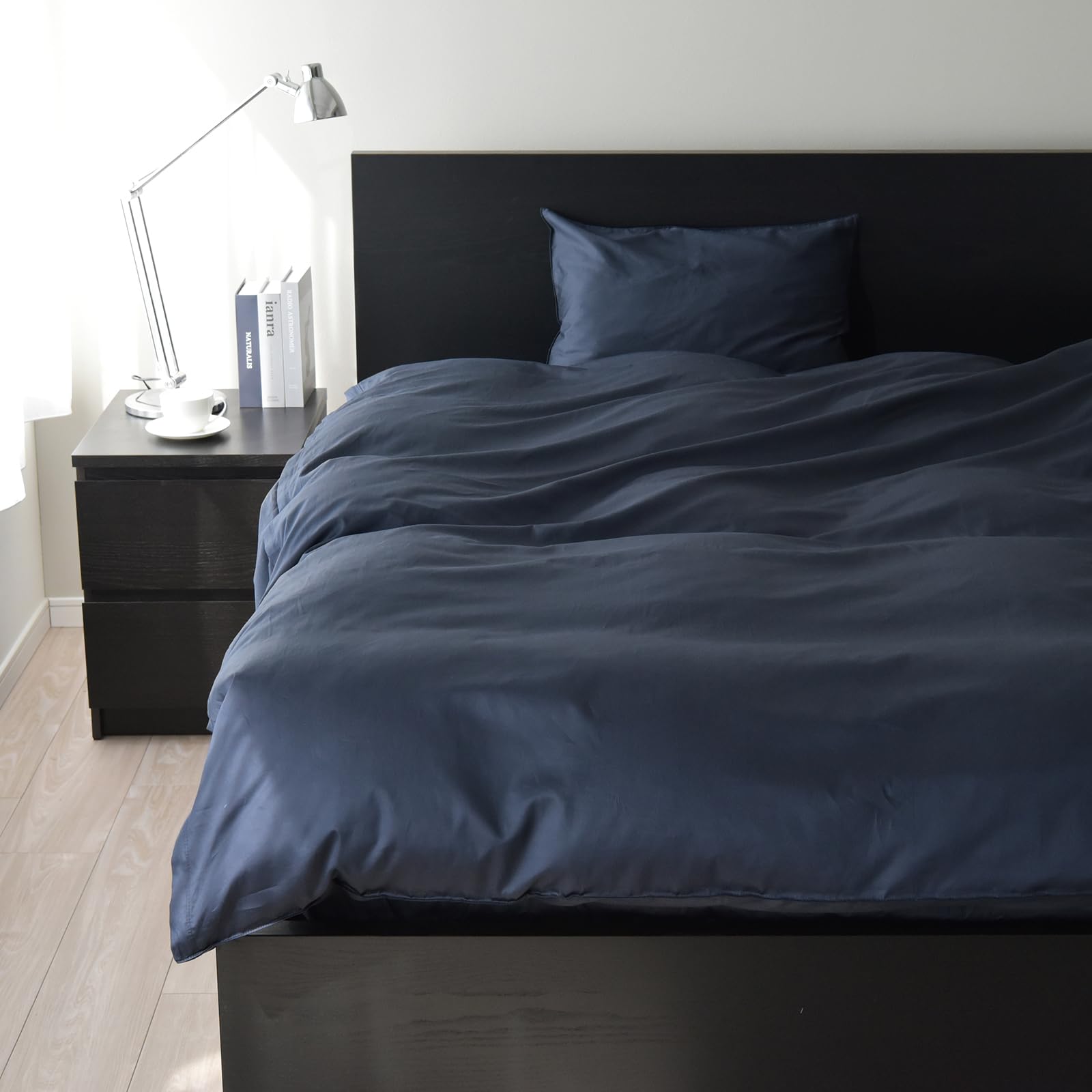 

Single Duvet Cover Made in Japan with Cotton Dust Mite Silky Duvet Fitted and Made with Staple Scandinavian Design Indigo 3-Piece Set, 350-Thread