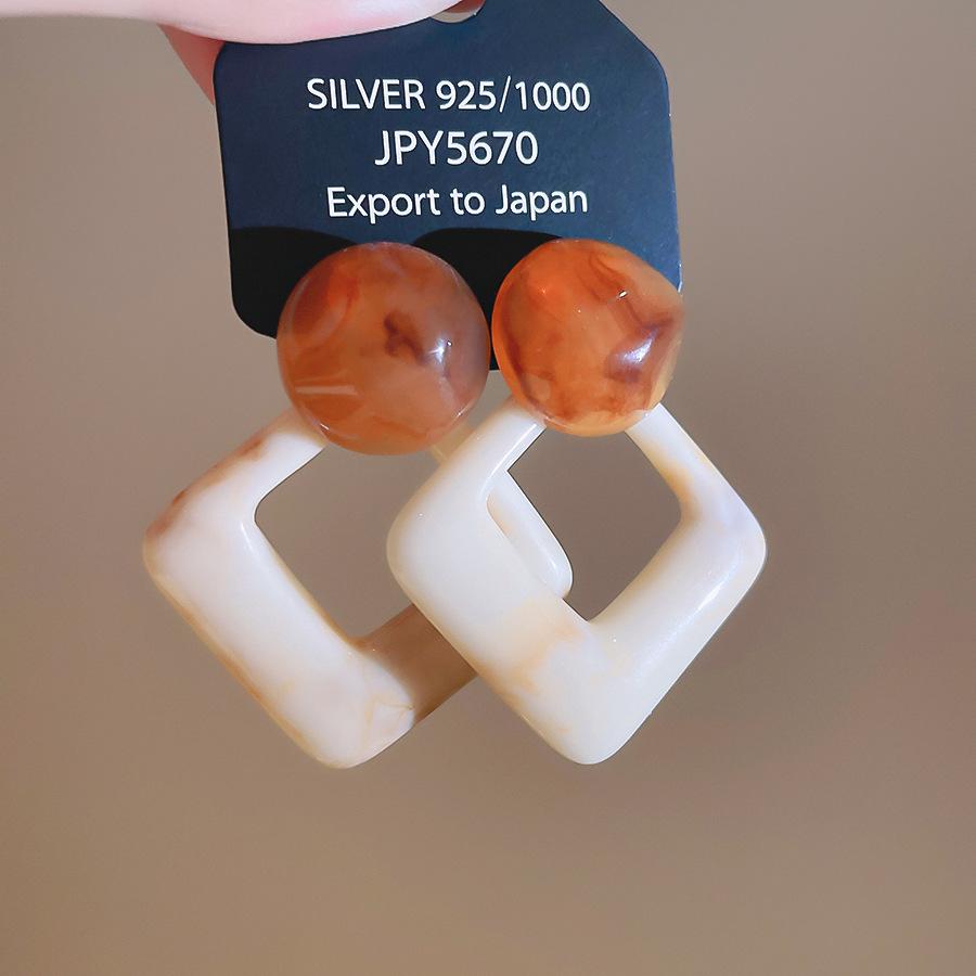 Silver Needle Geometric Irregular Resin Y2K Earrings - Retro Stud Ear Accessories for Women