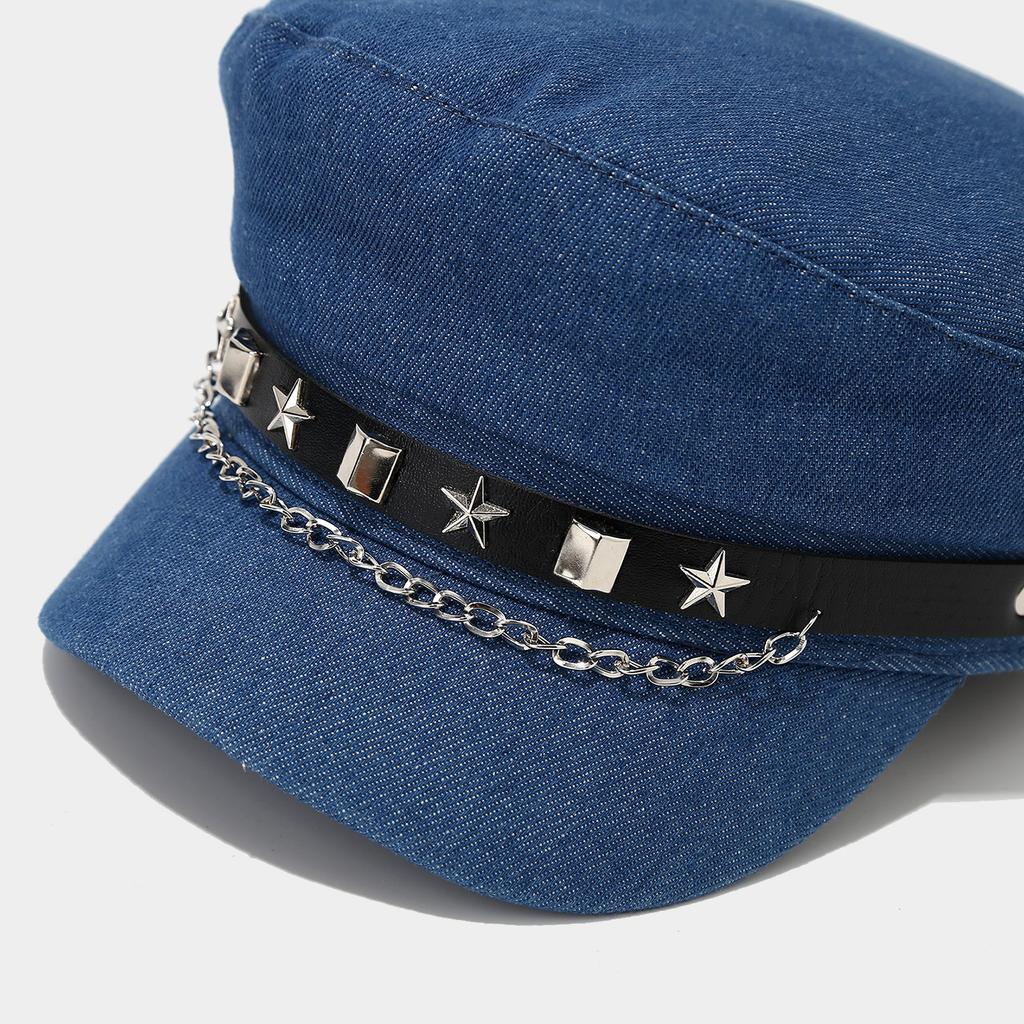 Japanese-Style Retro Chain and Rivet Flat-Top Hat - Women's Autumn Niche Hot Girl  Cap, Face-Slimming Peaked Cap