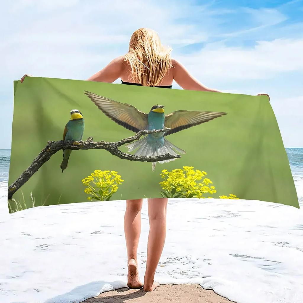 Bird Microfiber Beach Towel Soft Highly Absorbent Decorative Towel Lightweight Compact Beach Accessories for Bathroom Beach Spa