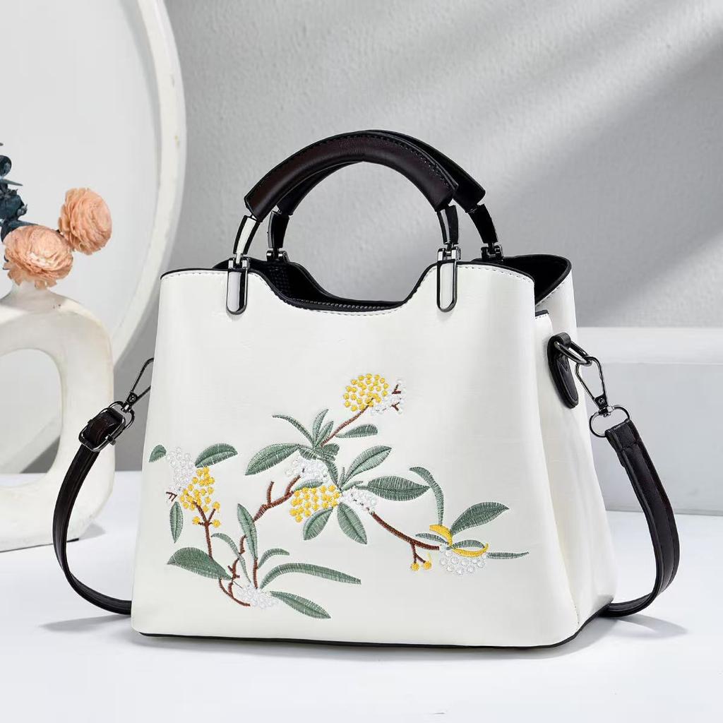 2026 New Chinese Embroidery Fashion Handbag Large Capacity Trend Commuter Crossbody Bag Womens Shoulder Bag Bolso Mujer