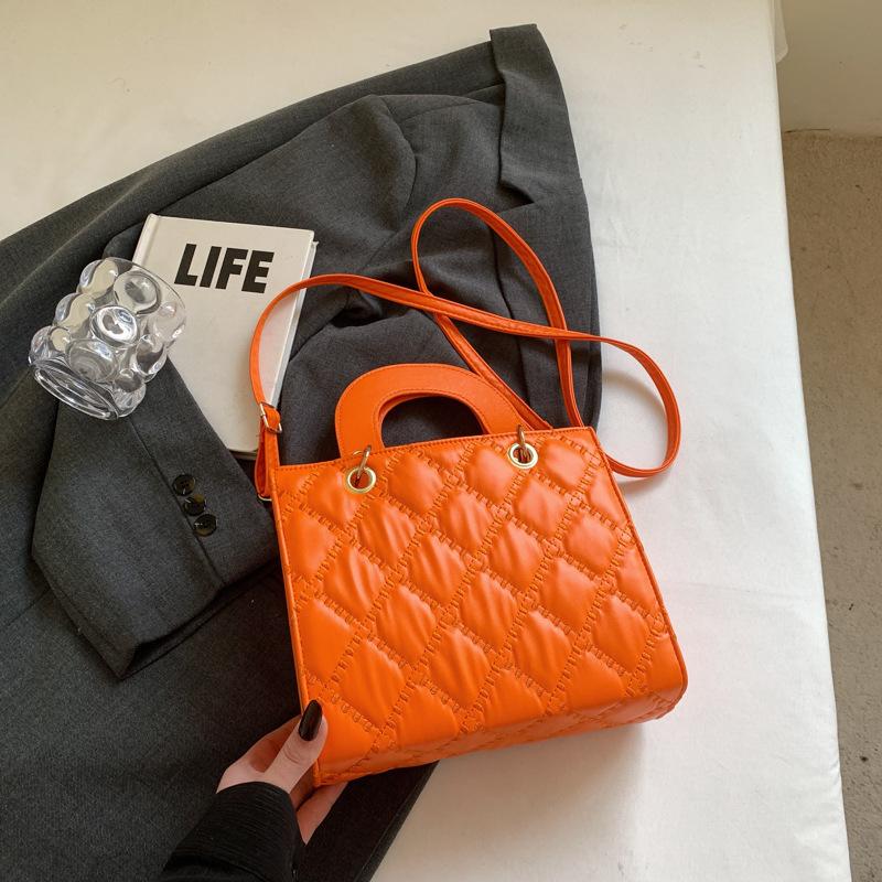 Einfache Raute bestickte Fadenhandtasche neu retro lässige Schulter Messenger Bag Handtasche Frau