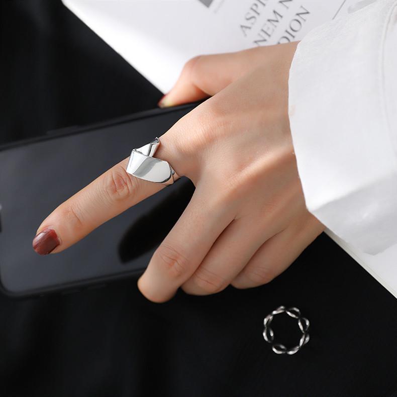 Korean Retro Geometric Open Adjustable Ring for Women - Trendy Fashion Statement