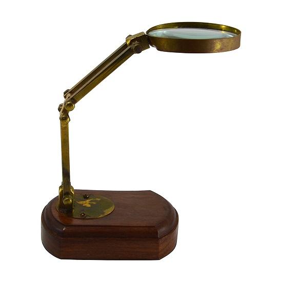 Piękne, funkcjonalne szkło powiększające z drewnianą rączką