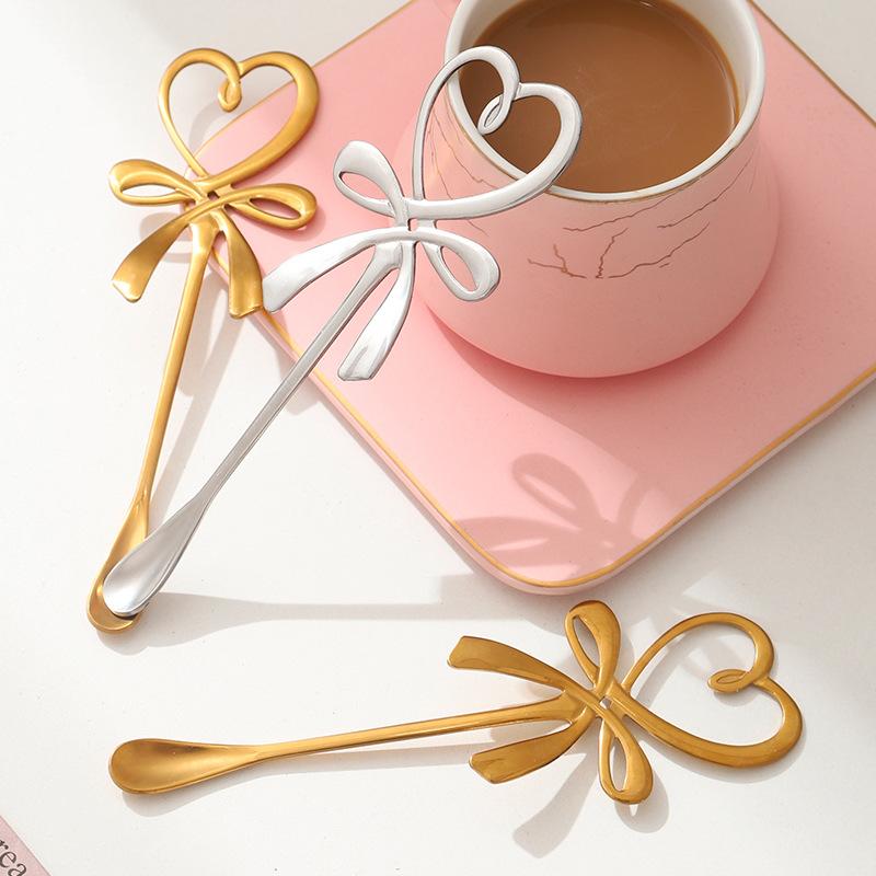 4 Pcs/ Lot Coffee Spoon Creative 304 Stainless Steel Golden Flower Spoon Ins Cute Hanging Cup Tiny Stirring Spoon With Souvenir