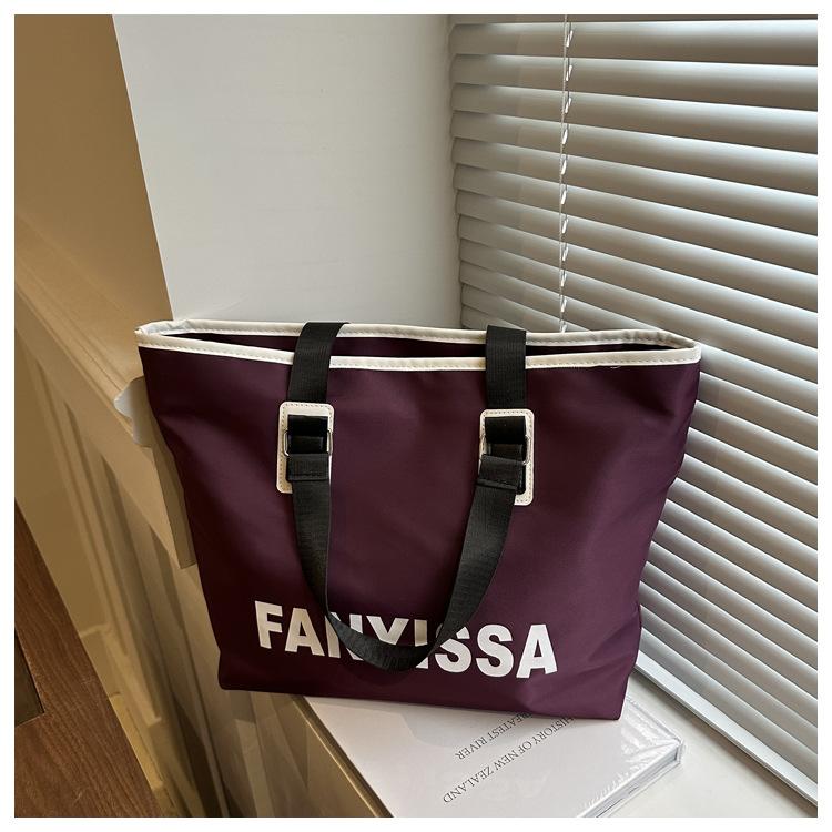 

Korean version of large-capacity travel bag women, fashionable short-distance outing handbag women s storage yoga fitness bag фіолетовий