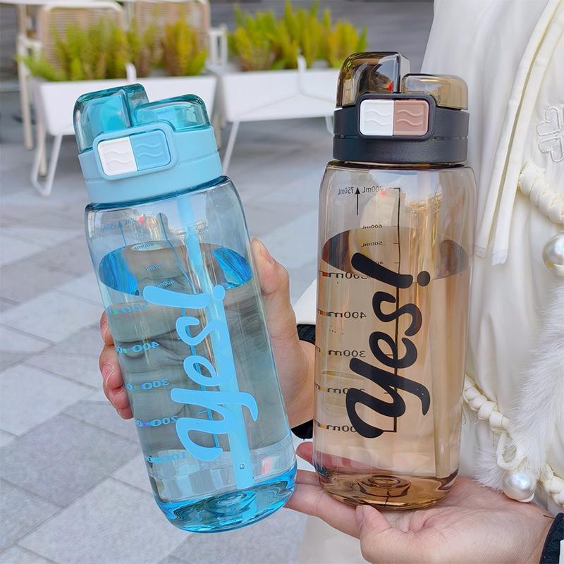 High-Capacity Dual-Drink Straw Cup - Portable, Heat-Resistant Plastic Cup for Students