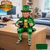 Figurină de Rășină Colectibilă Leprechaun de Ziua Sfântului Patrick, Așezată, cu Trifoi, Pentru Raft sau Birou, Decoruri pentru Panoul de Bord al Mașinii