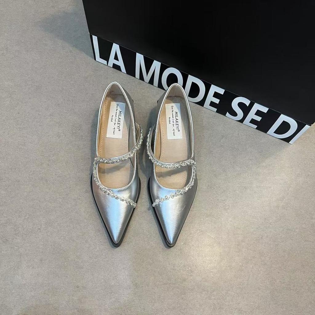 Fashion Womens Single Shoes with Low Heel Pointed Toe Straight Buckle Strap Rhinestone Chain 2025 New Spring Outdoor PU Low Top Shoes