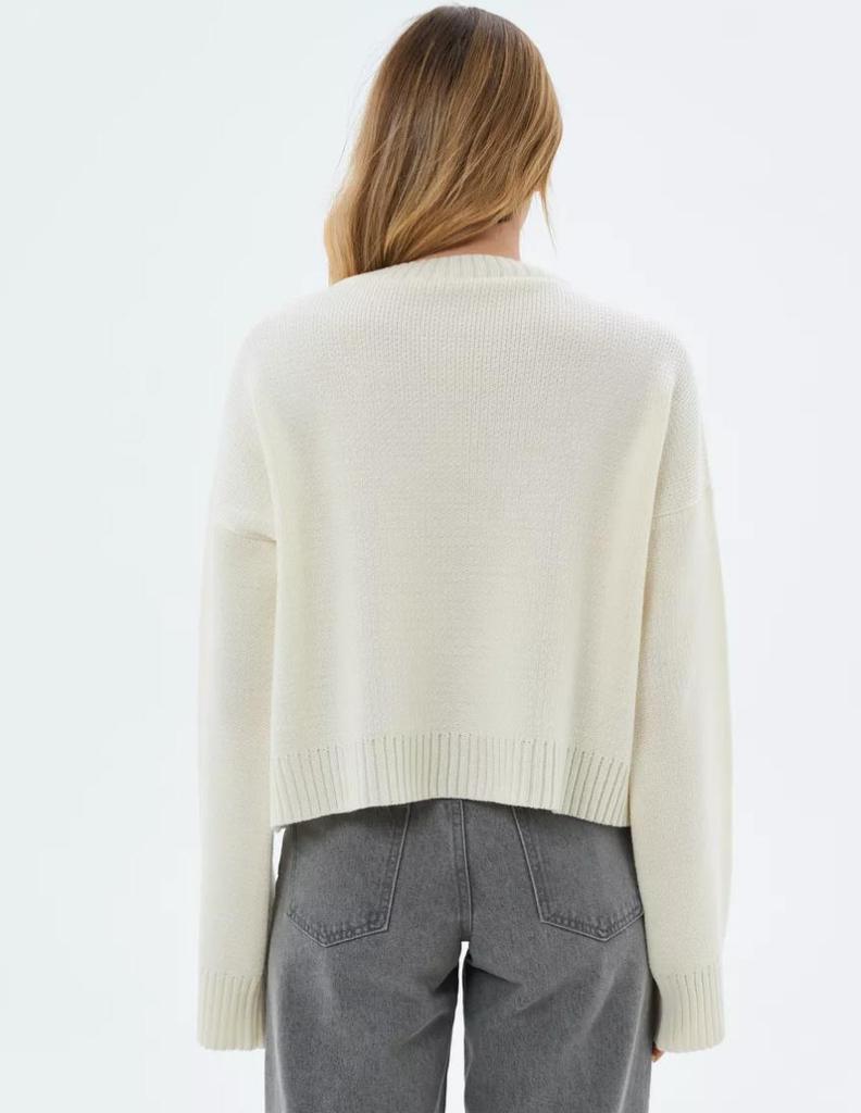 Winter Round Neck Pullover Loose Solid Color Long Sleeved Sweater For Women
