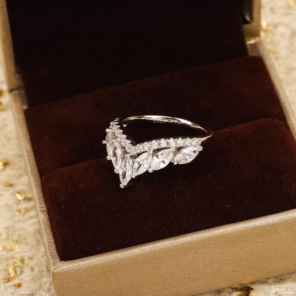 Latest Hot Brand Vintage Women's Rings Luxury Jewelry For Women Water Drop Designer Fashion Pure 925 Silver Lady Party Rings