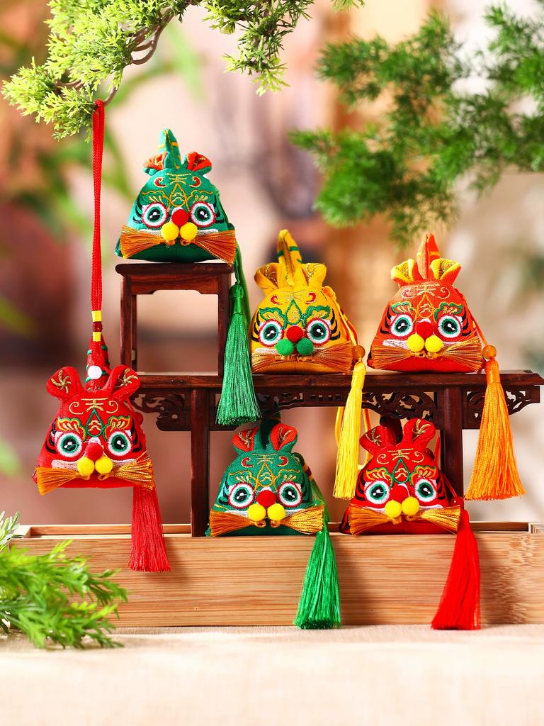 Dragon Boat Festival Embroidered Tiger Sachet, Chinese Style Incense Bag Pendant, Children's Portable Mugwort Mosquito-Repellent Pouch, Car Hanging