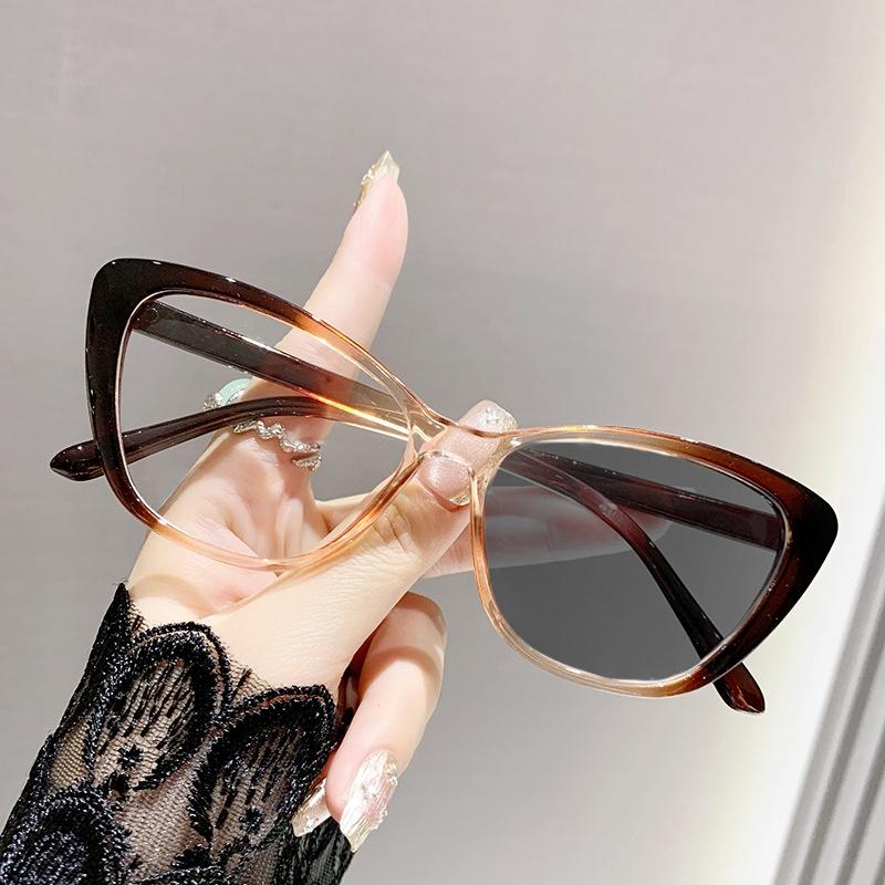 Cat Eye Myopia Photochromic Glasses for Women Men Ultra-light Color Change Near Sight Eyewear Fashion Eyeglasses Diopter