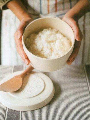 MAKANAIKEIKAKU Kitchenware Rice Jar/Rice Warmer White L