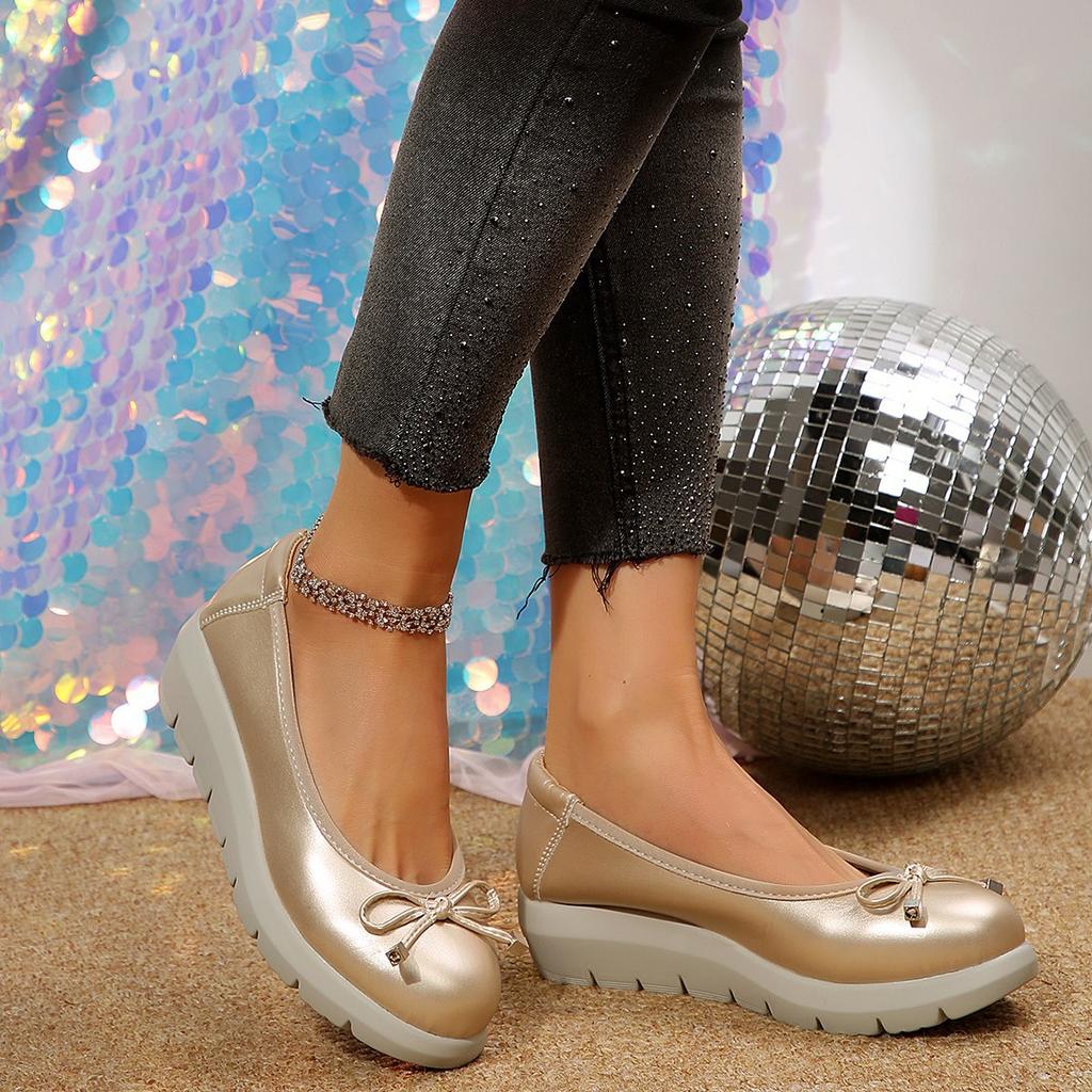 Außenhandel Damen Schuhe Frühling und Sommer neu flacher Mund spitz Keilabsatz Einzel Schuhe Damen Low-Top dicksohlige Muffin Schuhe Gold Silber