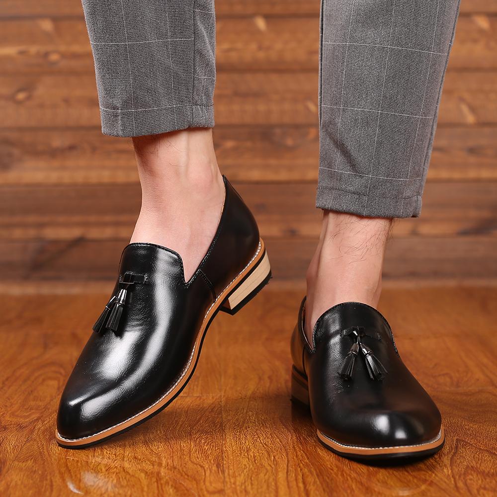 Fashion 2025 Men's Fringed Loafers For Autumn And Winter  New Comfortable Wedding Party Shoe Classic Anti-Slip Office And Business Shoes
