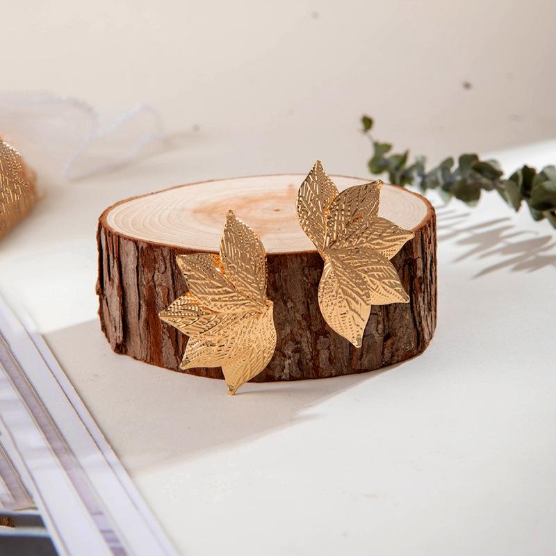 Golden leaf fan texture earrings creative exaggerated retro flower heavy metal wind stud earrings