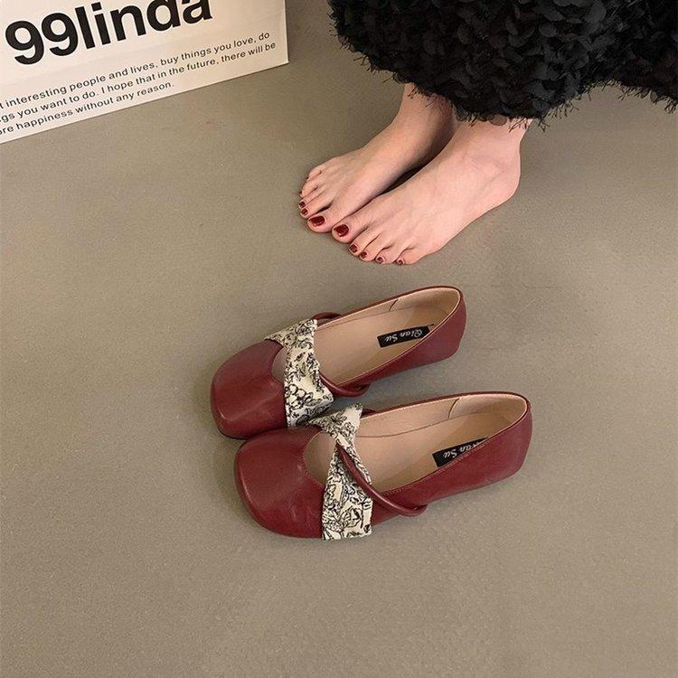 

Ніжний казковий вітер Взуття Doudou жіноче весна 2025 нове квіткове з перехресними ремінцями з неглибоким вирізом вечірні туфлі Мері Джейн 40 червоний