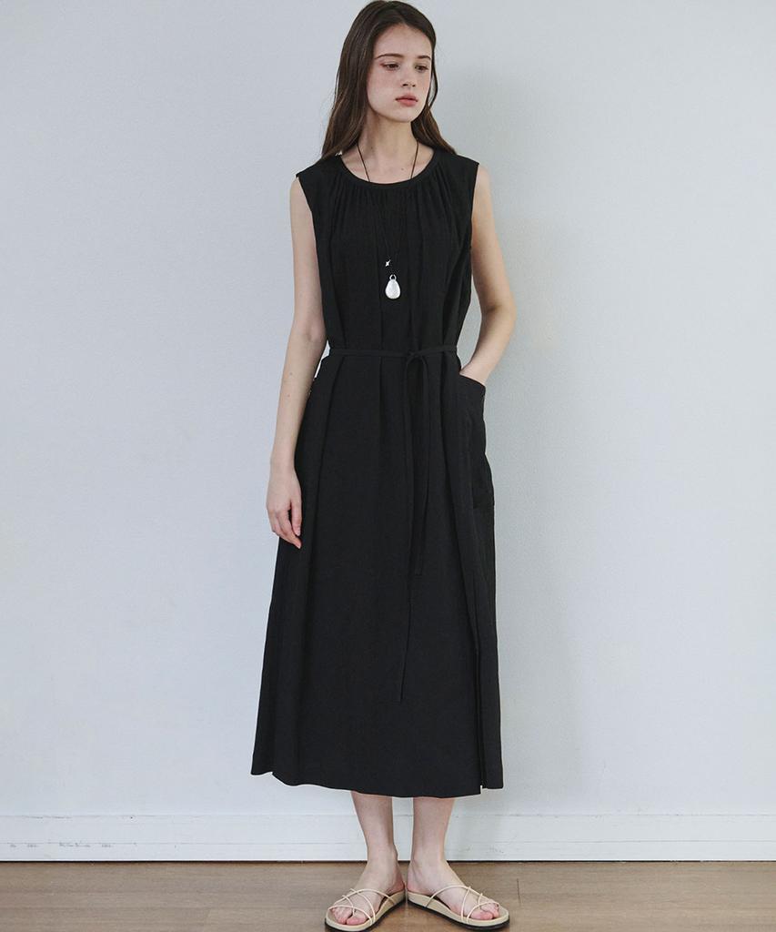 MALOUPE 7107 Crinkle Sleeveless Long Dress (Black)