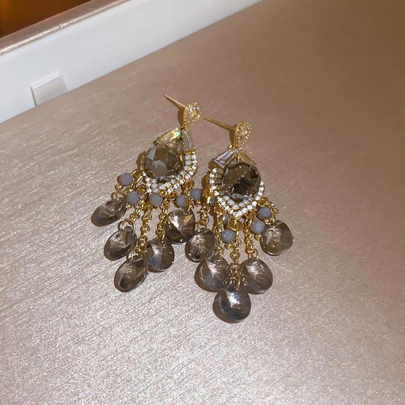 Silver Needle Retro Ethnic Zirconia Teardrop Tassel Earrings – Light Luxury, Exquisite and Unique Niche Studs