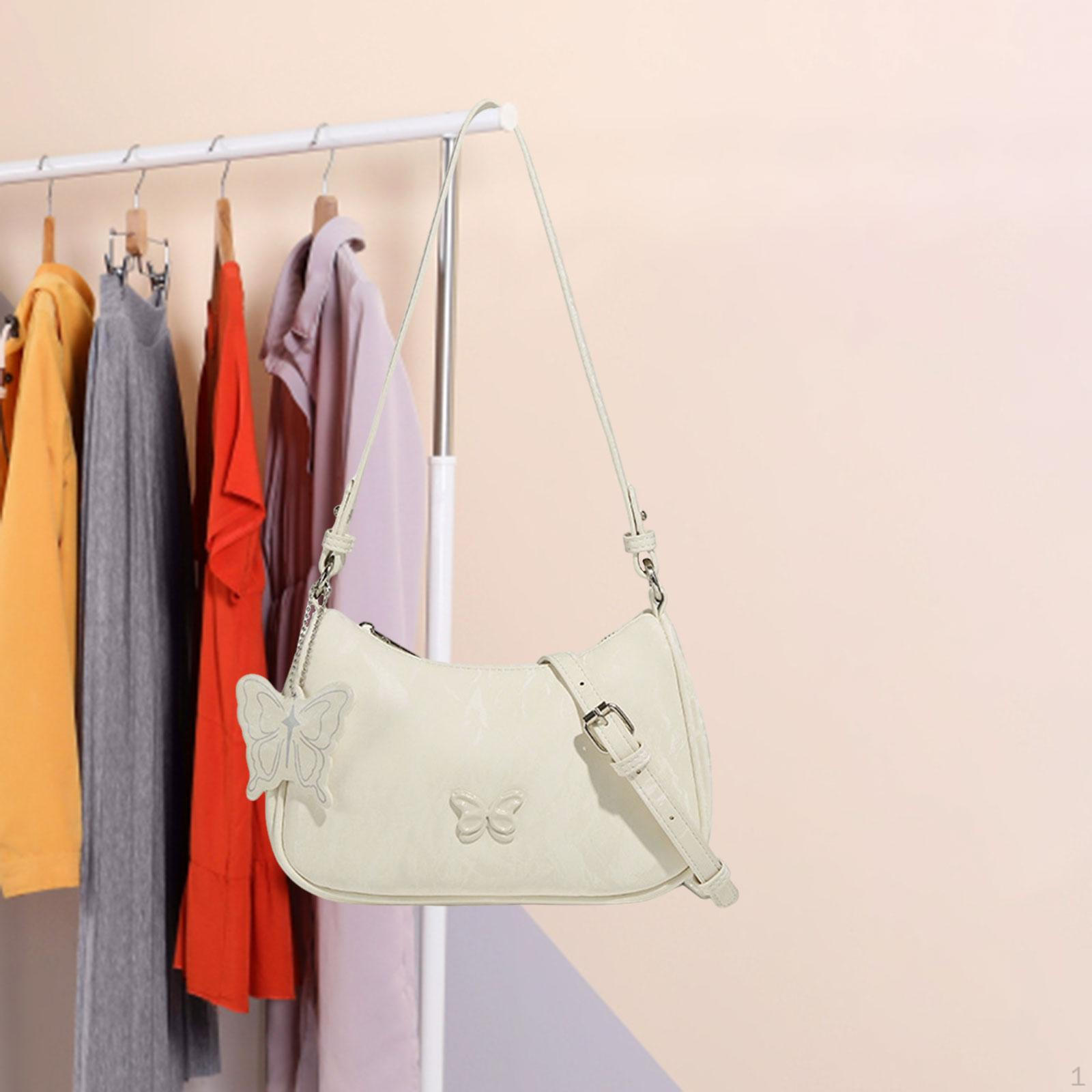 

Женская сумка через плечо с бабочкой для весенних выходов белый