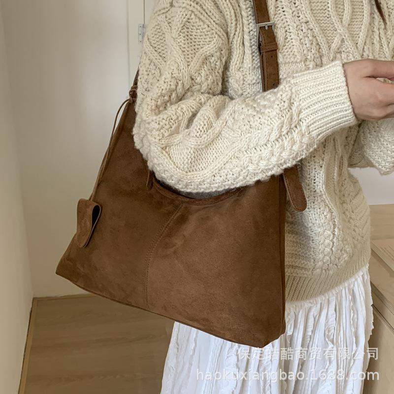 Suede Bag Women's Large Capacity 2025 New Autumn and Winter Matte Retro Shoulder Underarm Bag Commuter Tote Bag