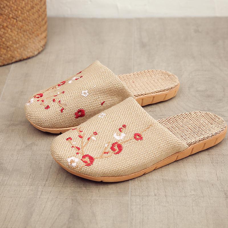 Chaussons en lin pour femme avec dessus brodé en été