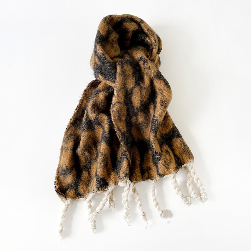 Fashion wear leopard print scarf mohair scarf autumn and winter warm soft waxy twist fringed large shawl