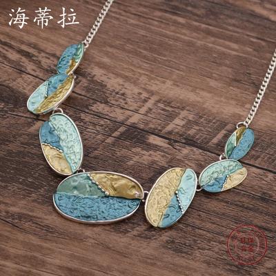 Nouveau collier feuille ovale peinture à l'huile couleur, collier de rue de banquet pour femmes à la mode et haut de gamme