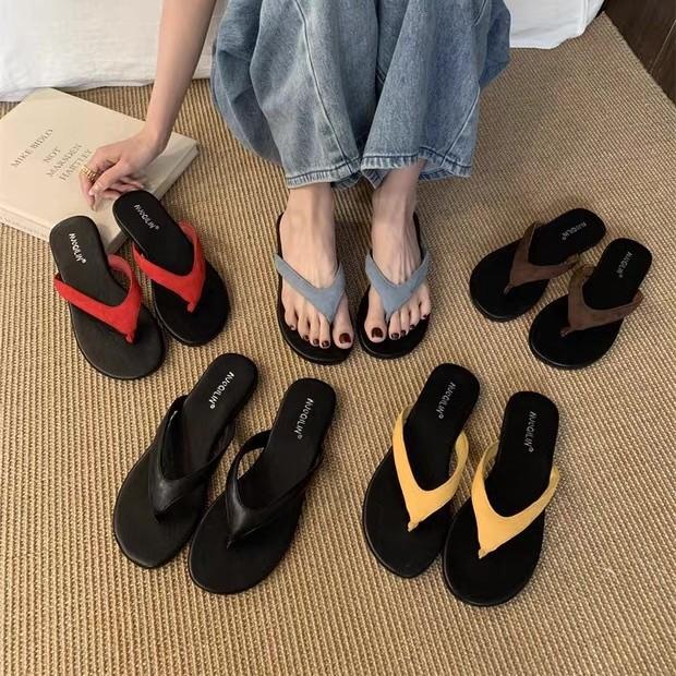 Flat-Bottomed Flip-Flop Shoes Women'S Shoes Summer Wear Beach French Small Sandals Sandals