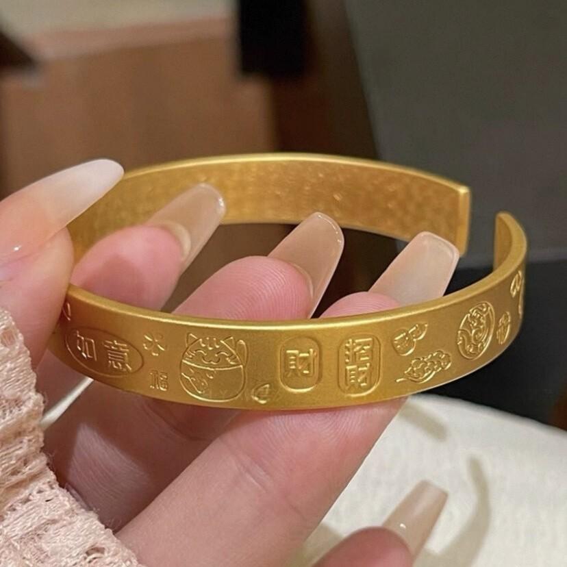 Dingdang Lucky Cat Auspicious Words Open Bracelet Niche Light Luxury High-end Bracelet Accessories