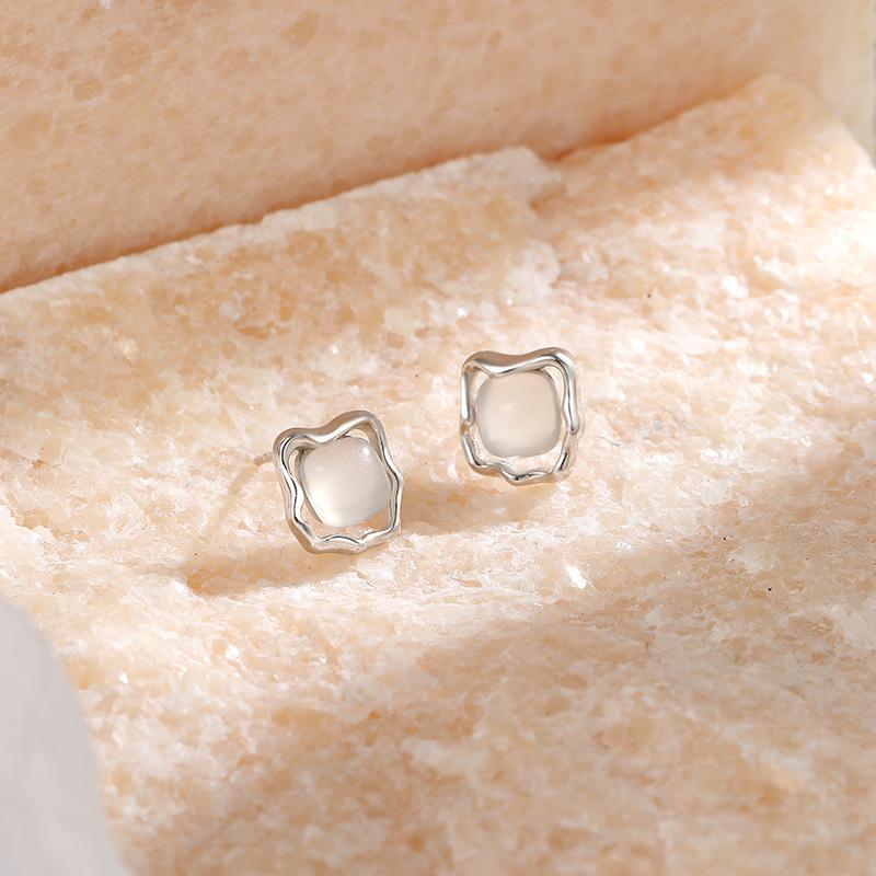 Square Irregular Stud Earrings New Trendy Retro Summer Lamp Luxury Niche Design Earrings Premium Durable Quality
