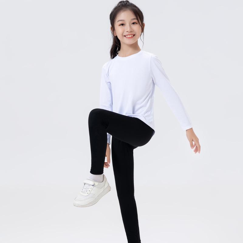 Schnelltrocknendes Yoga-Outfit für Mädchen: Bedrucktes Oberteil & Haifischhose