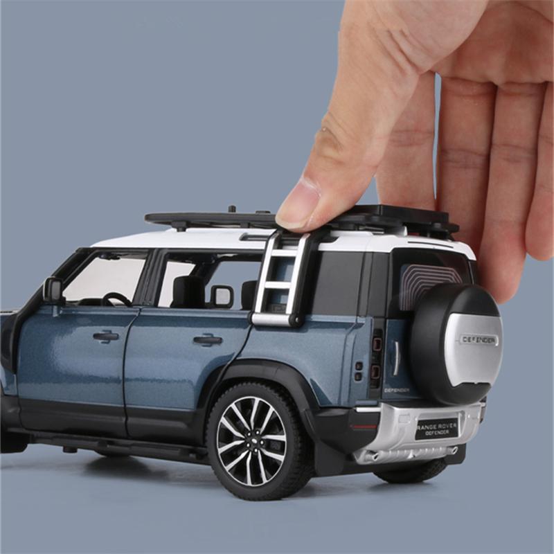 1/24 New 2022 Land Rover Defender SUV Alloy Car Model Diecast Metal Off-road Vehicles Model Simulation Collection Kids Gifts Toy