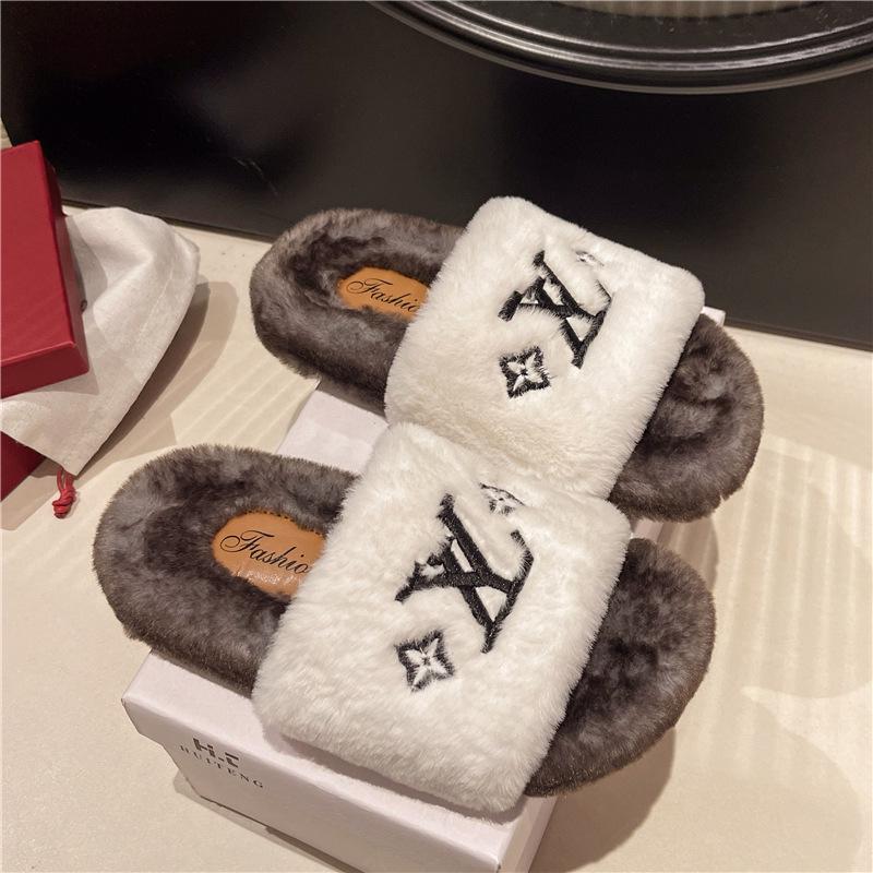 Women's Trendy Korean Flat Bottom Fuzzy Slippers for All Seasons 2025