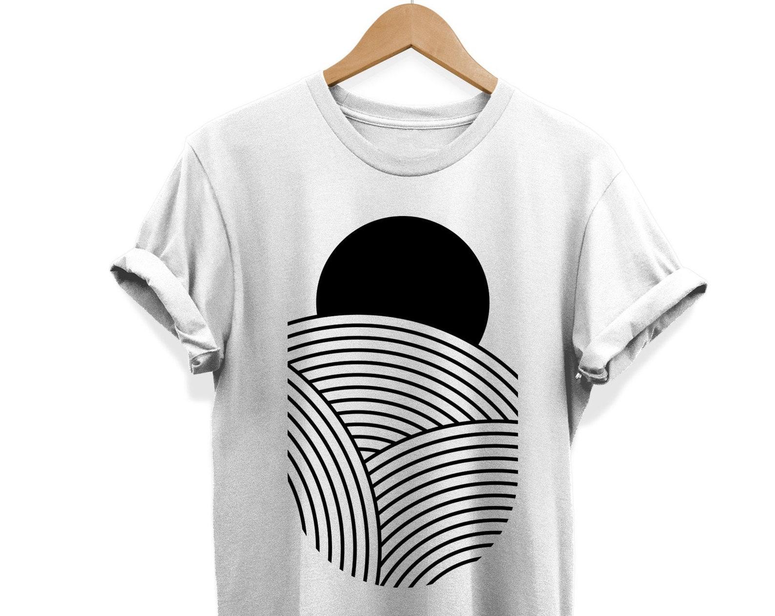 90s Abstract T-Shirt: Minimalist Geometric Art Tee S