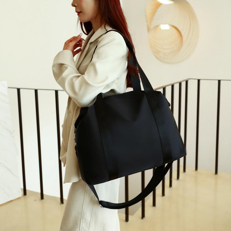 Women's Large Capacity Versatile Yoga and Sports Travel Bag