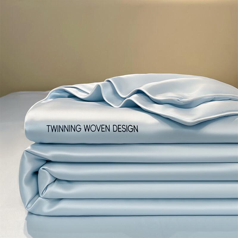 OLOEY Summer Cool Ice Silk Quilt Set
