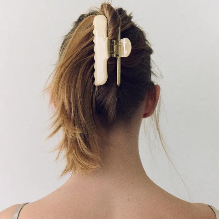 Ove Hair Clip_Butter