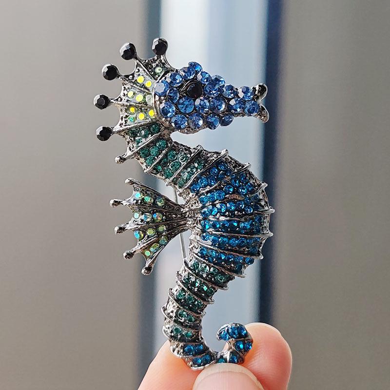 

Elegant Seahorse Crystal Brooch - Women s Fashionable DIY Pin for Suits