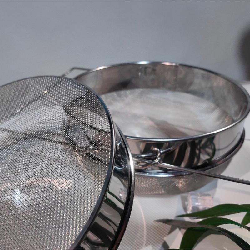 304 Stainless Steel Multi-Functional Honey Filter Mesh Sieve, Ultra-Fine Double Layer, Adjustable for Impurities Extraction.