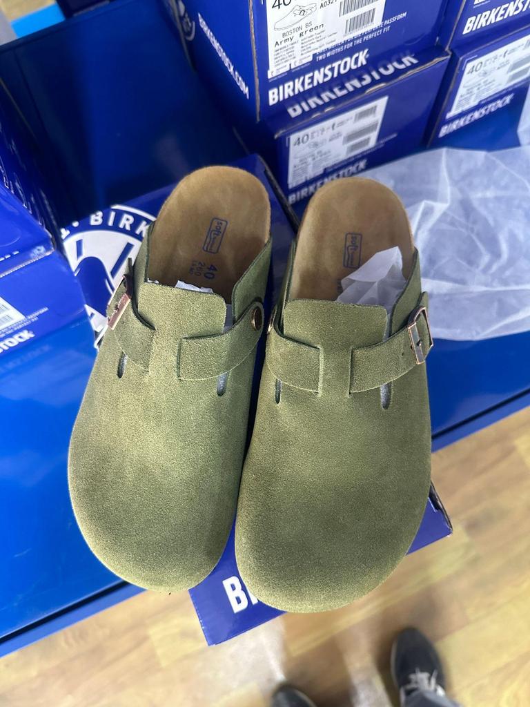 Birkenstock Genuine Leather Closed-Toe Half Slippers for Men and Women - Cork Insole, Spring/Autumn Style.