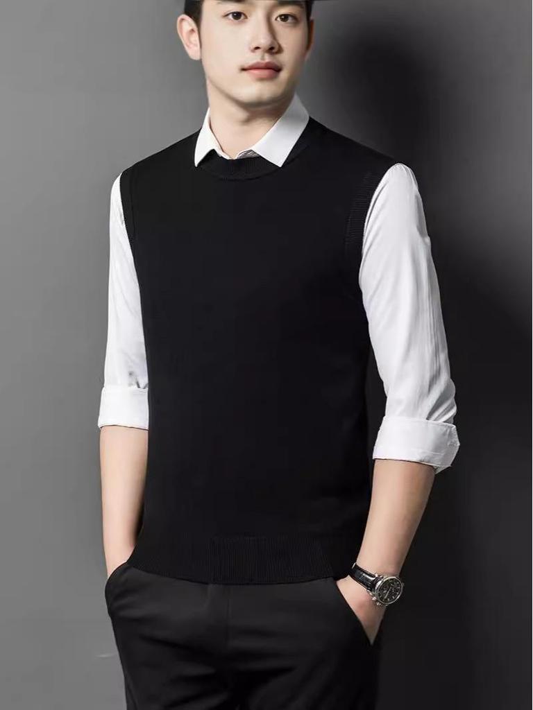 Men's Sleeveless Knit Cardigan: Autumn/Winter Solid Color Round Neck Vest