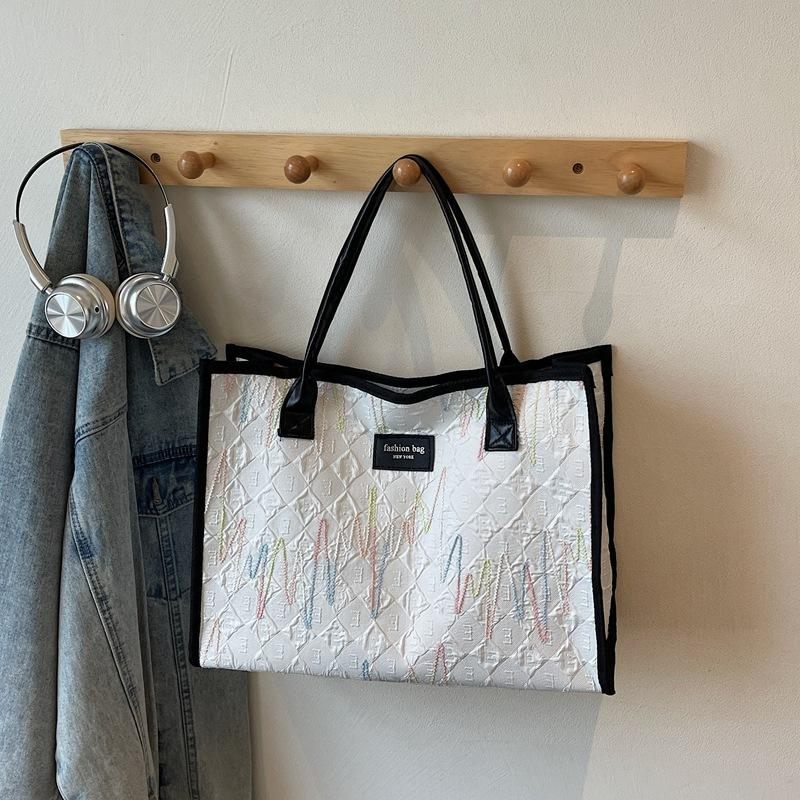 Bag women's large-capacity new women's bag shoulder commuter bag women's texture casual portable tote bag