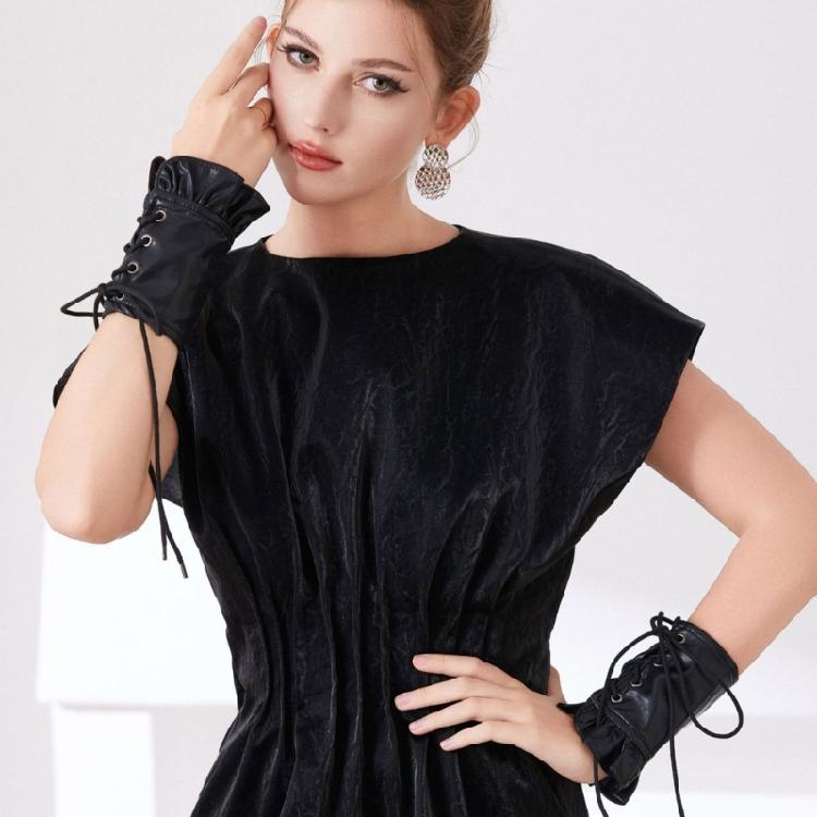 Gothic Rocker Arm Cuffs Premium PU Leather Laced Wristbands For Music Festivals And Alternative Fashion