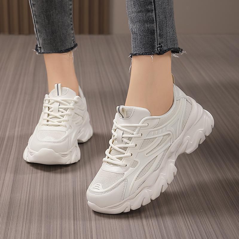 Soft-soled ultra-light casual sports shoes, new autumn and winter leather shoes, spring and autumn student lightweight dad shoes
