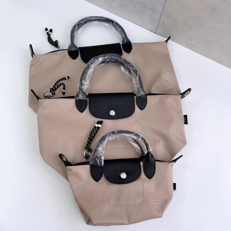 Portable Dumpling Bag Men's and Women's Same Versatile Large-capacity Punched Shoulder Messenger Bag Tide