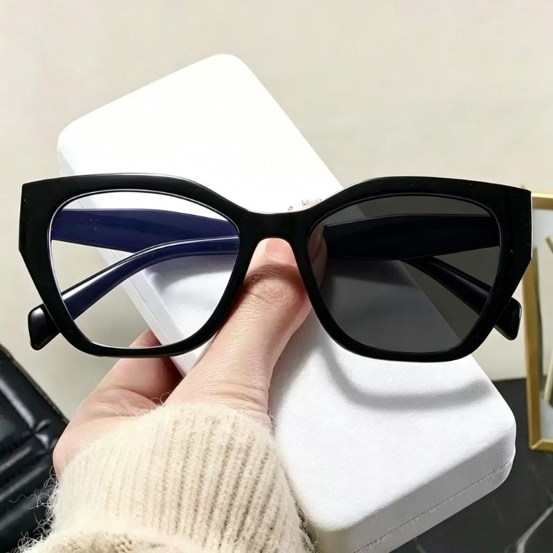 Stylish Cat Eye Photochromic Myopia Glasses for Women Men Large Frame Fashion Lightweight High End Eyeglasses Diopters 0 To -4.0